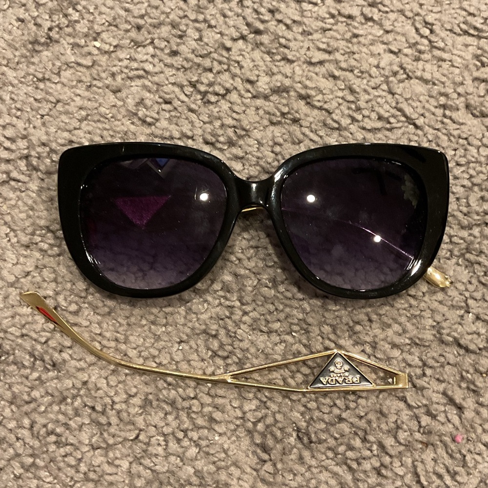 Prada Logo Aviator Cat Eye Black Gold Sunglasses Glasses Y2K 55-18, As Is